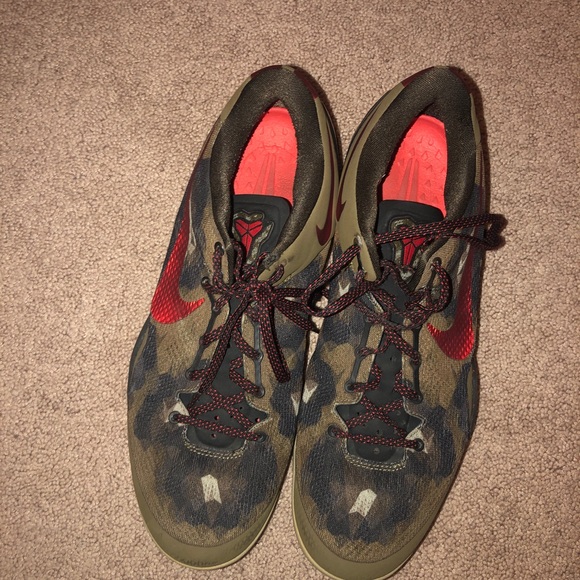 Kobe 8 Python army green basketball shoes